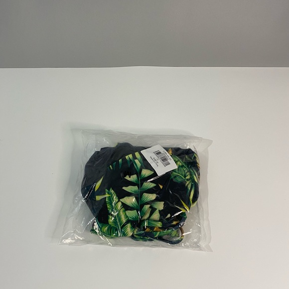 Dark Tropical One Piece Cutout - Picture 5 of 6